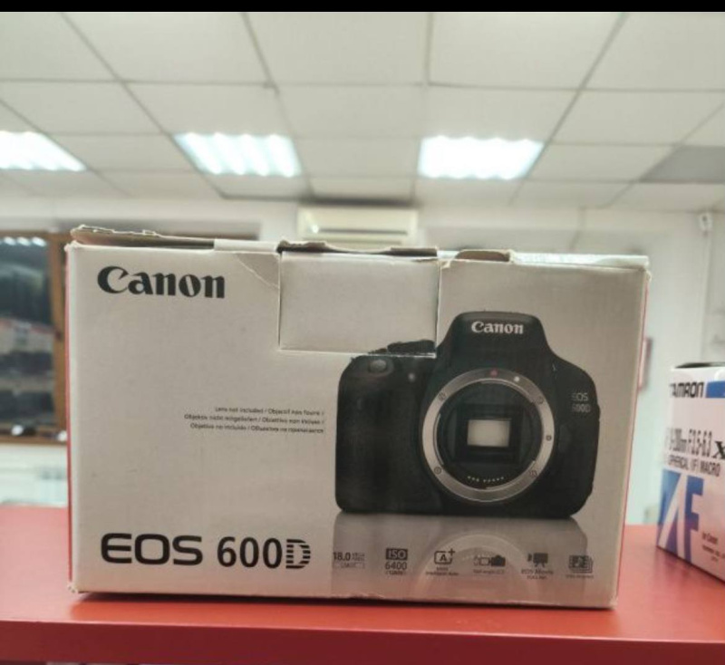 Фотоаппарат Canon eos 600d